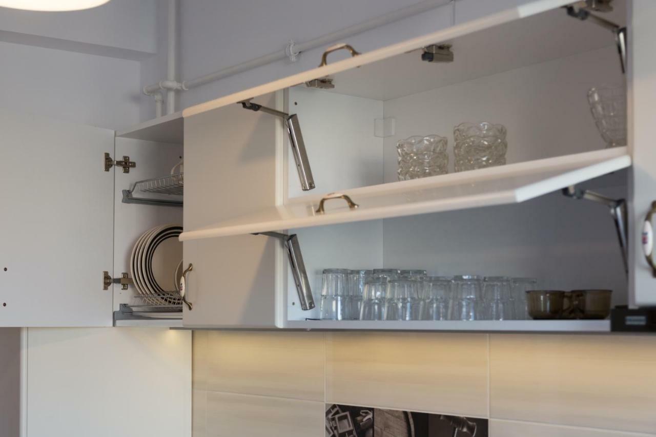Central Luxury Flat With Terrace - Adela Accommodation - Ideal For Long Stays Bukarest Exteriör bild