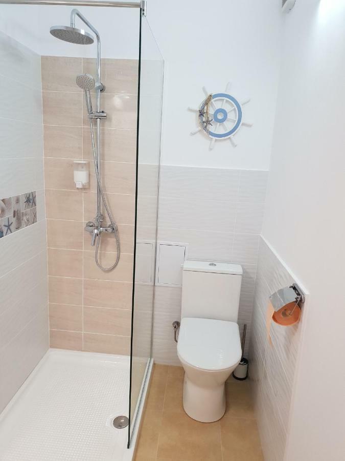 Central Luxury Flat With Terrace - Adela Accommodation - Ideal For Long Stays Bukarest Exteriör bild