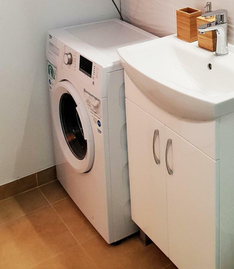 Central Luxury Flat With Terrace - Adela Accommodation - Ideal For Long Stays Bukarest Exteriör bild