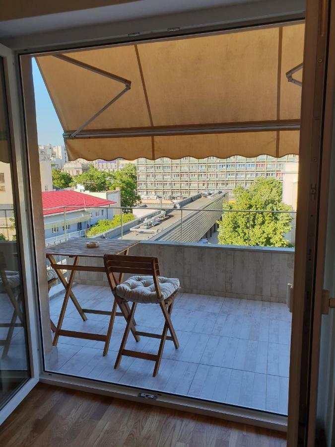 Central Luxury Flat With Terrace - Adela Accommodation - Ideal For Long Stays Bukarest Exteriör bild