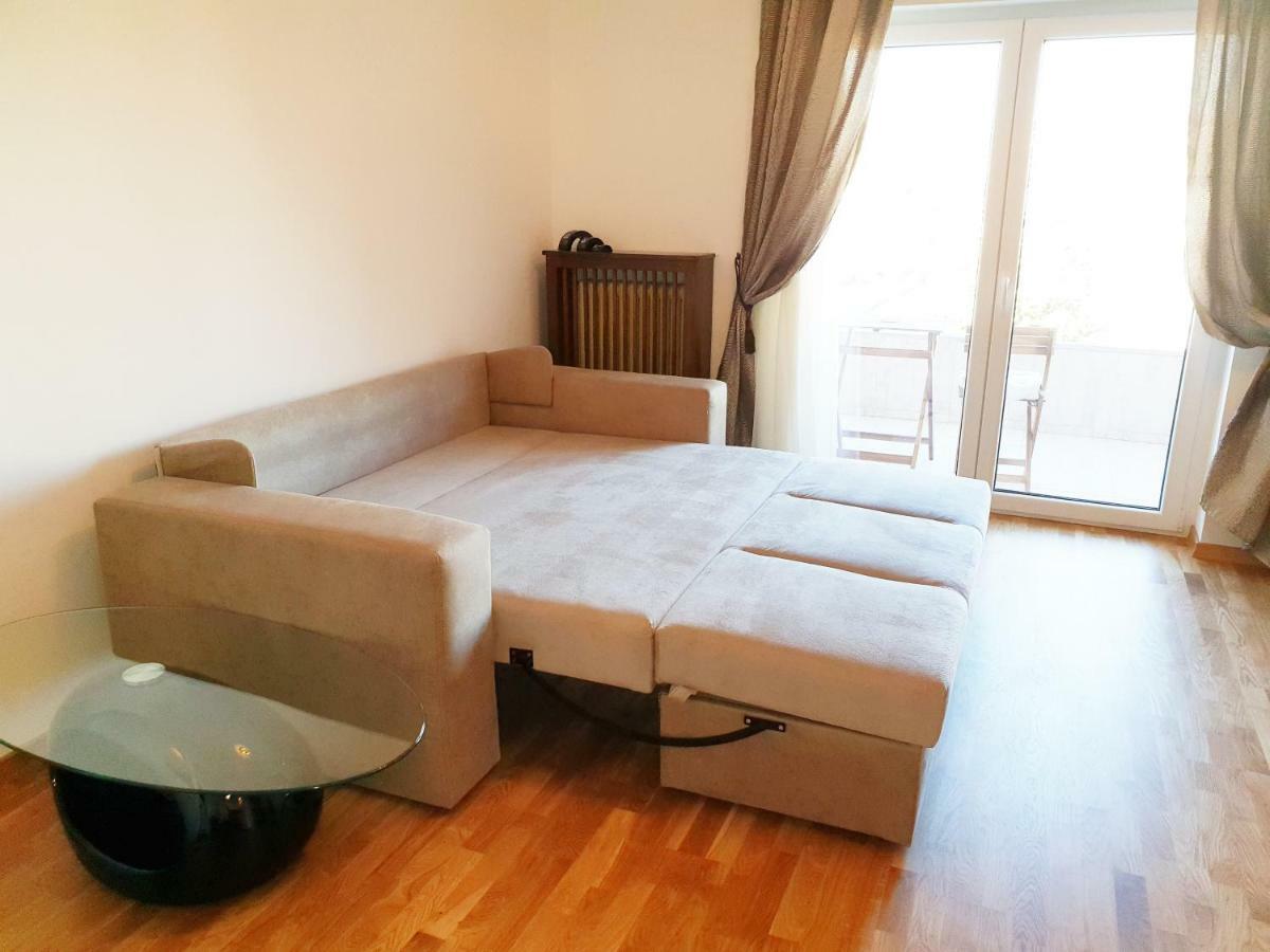 Central Luxury Flat With Terrace - Adela Accommodation - Ideal For Long Stays Bukarest Exteriör bild